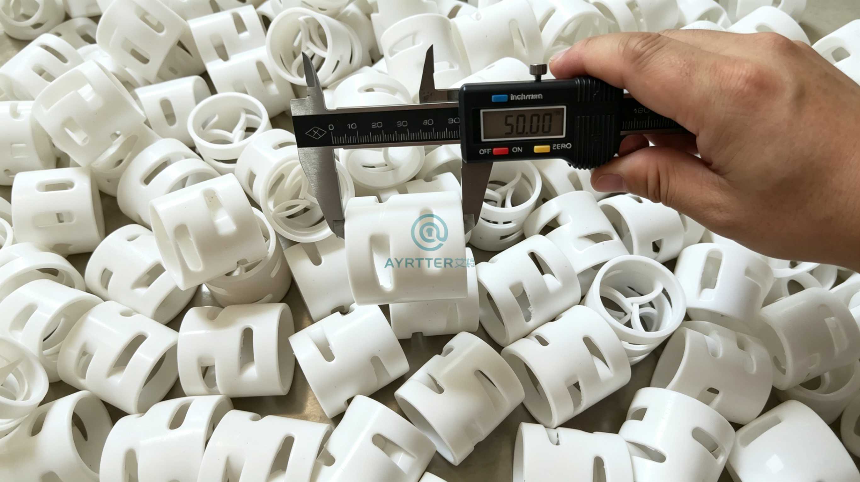 fxsino-ptfe-pall-ring-size-comparison-25mm-50mm.jpg